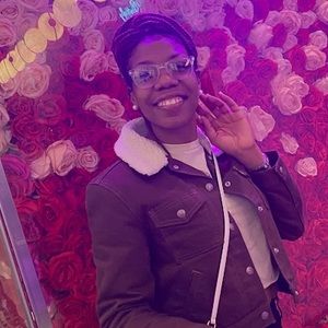 Meet your Posher, Siedah